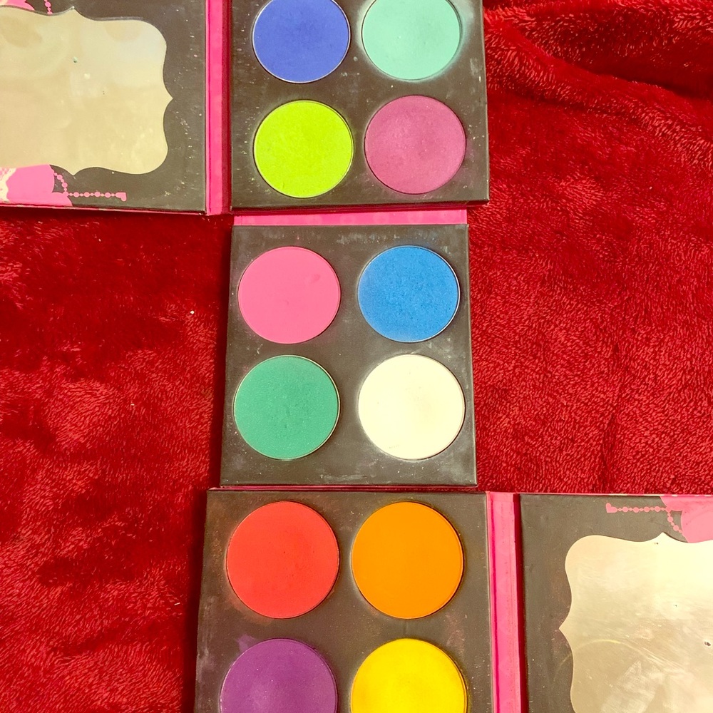 Addicted to pretty sugar pill 2 palette bundle!!
